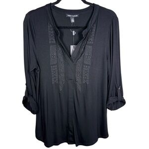 Cable & Gauge Jersey Embroidered Top Blouse Size Large Black V-Neck Roll Tab